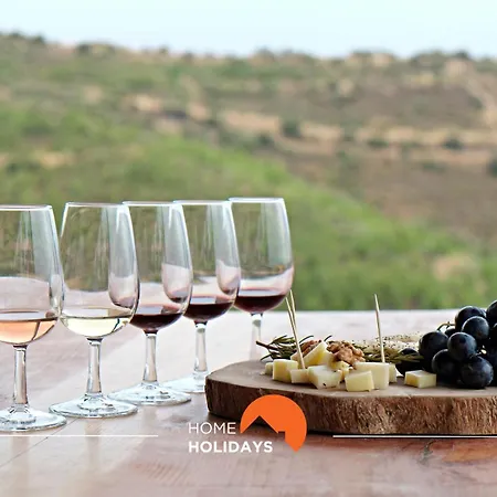 #043 Hassan Flat By Holidays شقة *