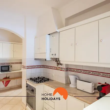 #043 Hassan Flat By Holidays Αλμπουφέιρα